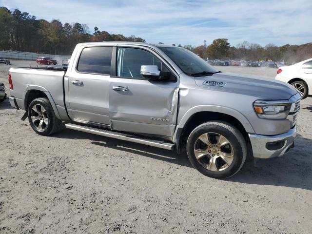 1C6RREJT8KN535206 - 2019 RAM 1500 LARAMIE SILVER photo 4