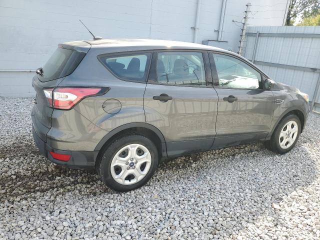 1FMCU0F78HUB98901 - 2017 FORD ESCAPE S Сірий фото 3