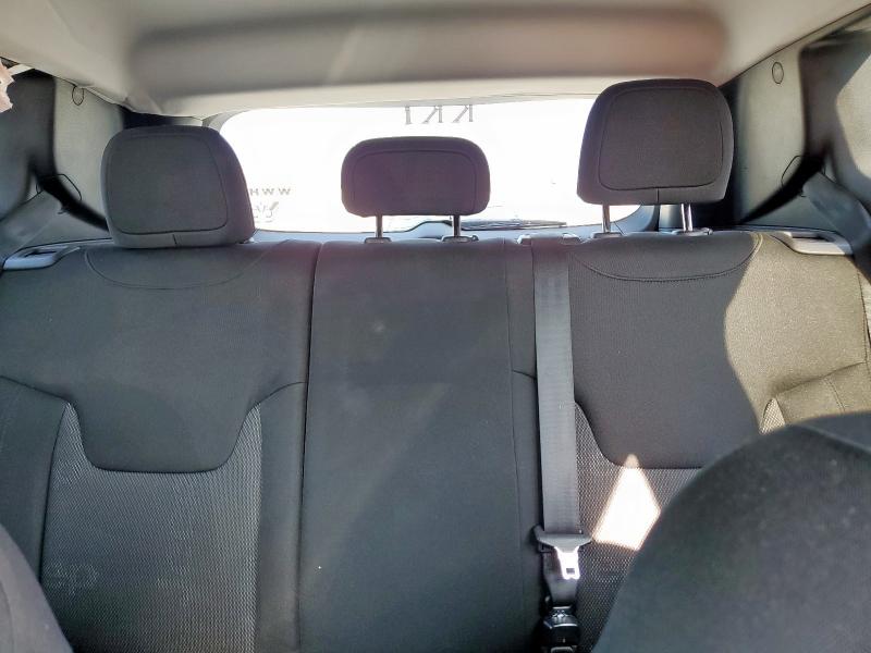 ZACCJAAT9GPD73521 - 2016 JEEP RENEGADE SPORT SILVER photo 10