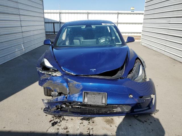5YJ3E1EA1NF370713 - 2022 TESLA MODEL 3 BLUE photo 5