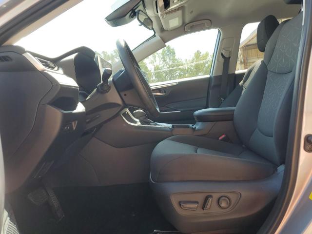 4T3RWRFV4RU163613 - 2024 TOYOTA RAV4 XLE SILVER photo 7
