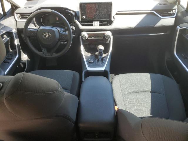 4T3RWRFV4RU163613 - 2024 TOYOTA RAV4 XLE SILVER photo 8