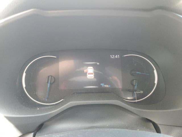 4T3RWRFV4RU163613 - 2024 TOYOTA RAV4 XLE SILVER photo 9