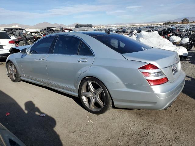 WDDNG77X98A151962 - 2008 MERCEDES-BENZ S 63 AMG SILVER photo 2