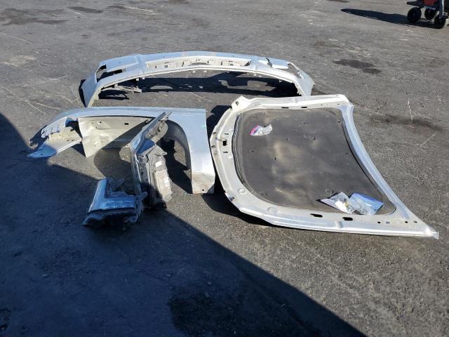 1GYS3HKJ0GR125536 - 2016 CADILLAC ESCALADE ESV LUXURY Серебристый фото 13