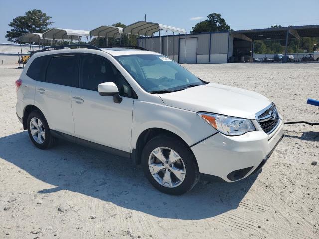 JF2SJADC9GH527810 - 2016 SUBARU FORESTER 2.5I PREMIUM WHITE photo 4