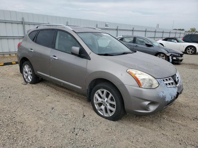 JN8AS5MV3DW622150 - 2013 NISSAN ROGUE S 银色 照片 4