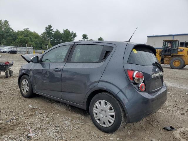 1G1JA6SG9D4140571 - 2013 CHEVROLET SONIC LS GRAY photo 2