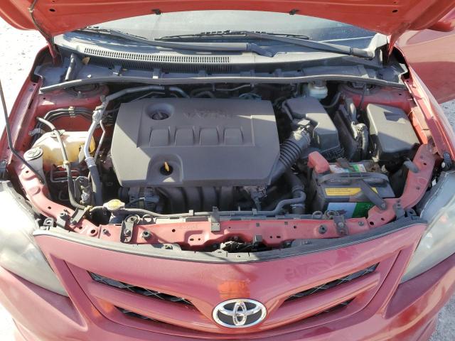 2T1BU4EE5DC970768 - 2013 TOYOTA COROLLA BASE RED photo 11