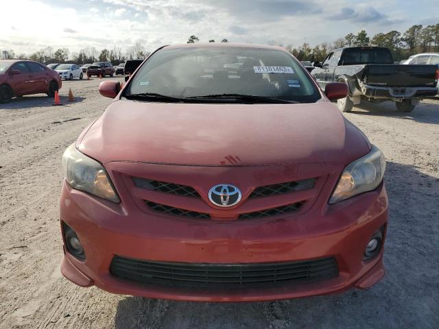 2T1BU4EE5DC970768 - 2013 TOYOTA COROLLA BASE RED photo 5