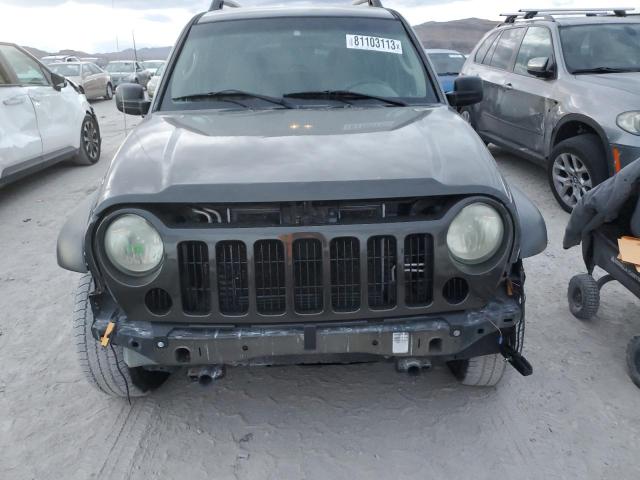 1J4GL38K75W500992 - 2005 JEEP LIBERTY RENEGADE 黑色 照片 5