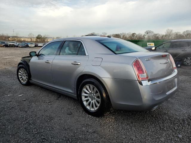 2C3CCAAG6DH574534 - 2013 CHRYSLER 300 SILVER photo 2