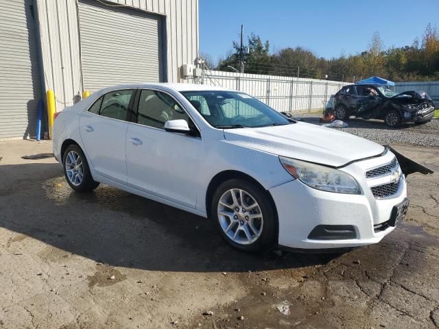 1G11D5RR6DF108576 - 2013 CHEVROLET MALIBU 1LT WHITE photo 4