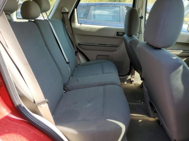 1FMCU0C7XBKA18373 - 2011 FORD ESCAPE XLS RED photo 11