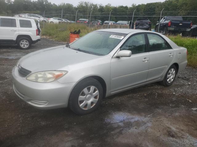 2002 TOYOTA CAMRY LE, 