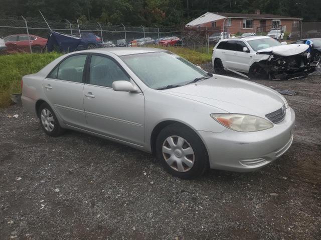 4T1BE32K52U557181 - 2002 TOYOTA CAMRY LE Արծաթագույն լուսանկար 4