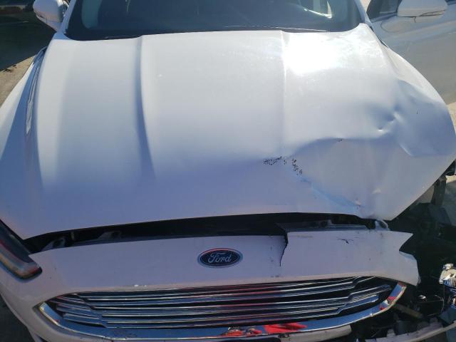 3FA6P0H76FR189209 - 2015 FORD FUSION SE WHITE photo 11