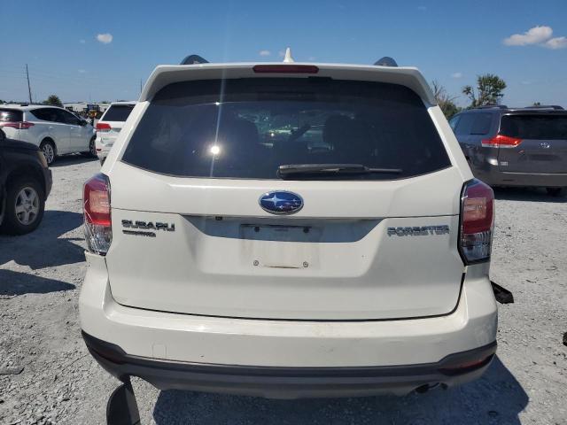 JF2SJAGC1JH418907 - 2018 SUBARU FORESTER 2.5I PREMIUM WHITE photo 6