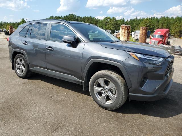 2T3W1RFV8RW354856 - 2024 TOYOTA RAV4 XLE CHARCOAL photo 4