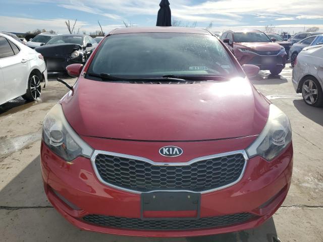 KNAFK4A68G5554217 - 2016 KIA FORTE LX RED photo 5