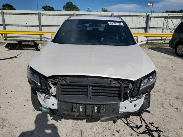 5LMCJ3C93KUL50295 - 2019 LINCOLN MKC RESERVE أبيض صورة 5