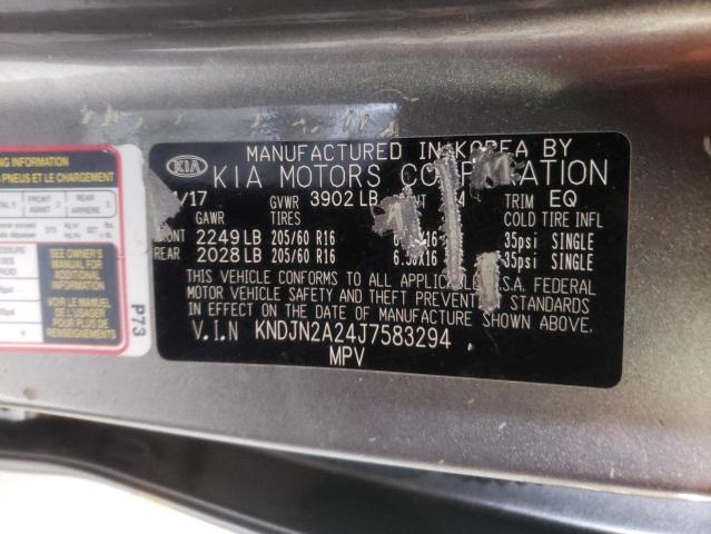 KNDJN2A24J7583294 - 2018 KIA SOUL GRAY photo 12