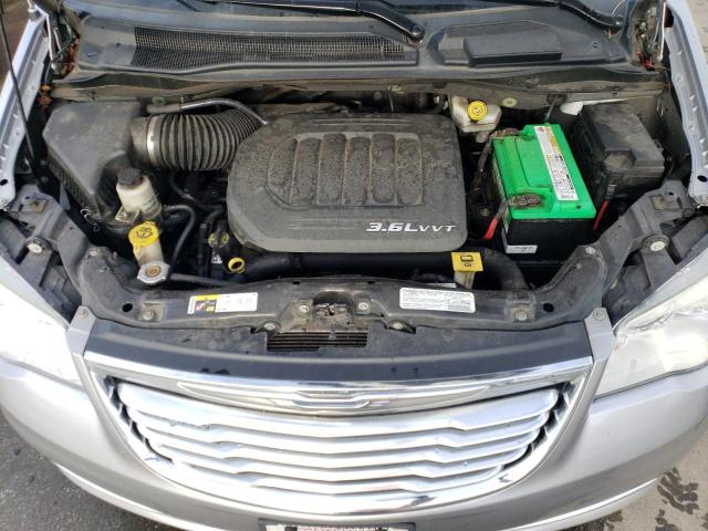 2C4RC1BG1DR690870 - 2013 CHRYSLER TOWN & COU TOURING SILVER photo 11