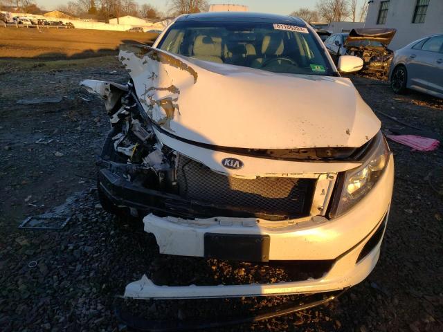 5XXGN4A72EG292758 - 2014 KIA OPTIMA EX WHITE photo 5