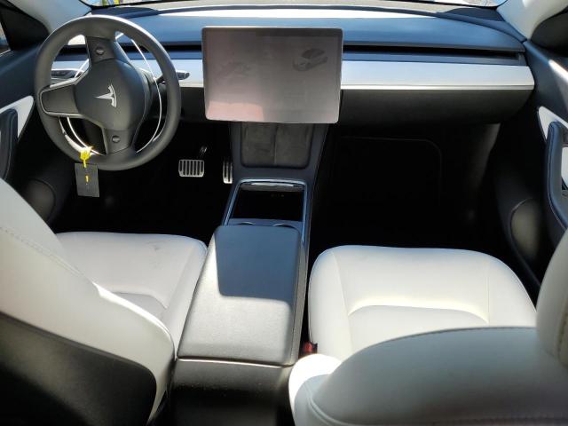 7SAYGDEE7NF402622 - 2022 TESLA MODEL Y WHITE photo 8
