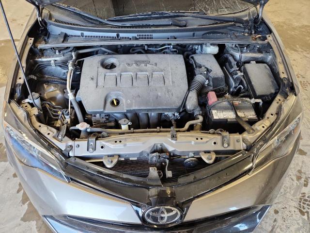 2T1BURHE7JC108821 - 2018 TOYOTA COROLLA L SILVER photo 11