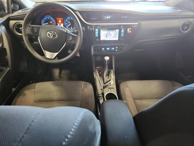 2T1BURHE7JC108821 - 2018 TOYOTA COROLLA L SILVER photo 8