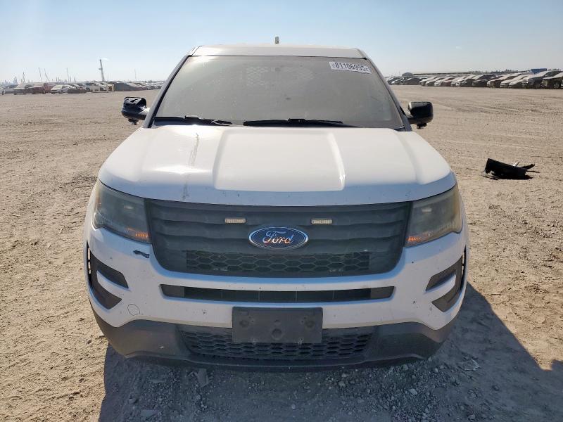 1FM5K8AR9HGE39952 - 2017 FORD EXPLORER POLICE INTERCEPTOR თეთრი ფოტო 5