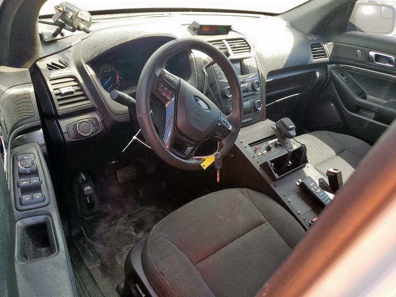 1FM5K8AR9HGE39952 - 2017 FORD EXPLORER POLICE INTERCEPTOR თეთრი ფოტო 8