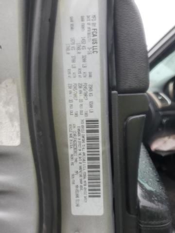 1C4RJFAG3GC363811 - 2016 JEEP GRAND CHER LAREDO SILVER photo 14