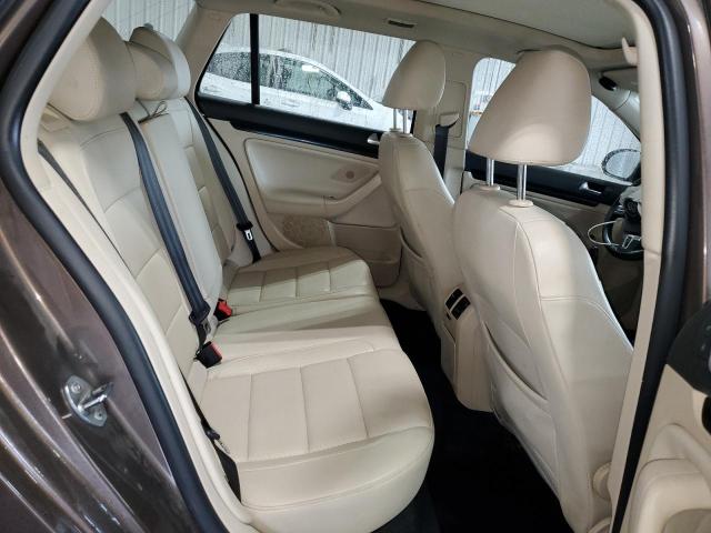 3VWPL7AJ3EM625077 - 2014 VOLKSWAGEN JETTA TDI Braun Foto 10