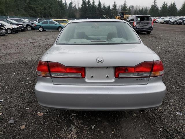 JHMCG56461C011213 - 2001 HONDA ACCORD LX SILVER photo 6