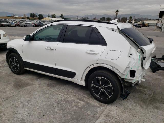 KNDCR3LE3P5051498 - 2023 KIA NIRO EX WHITE photo 2