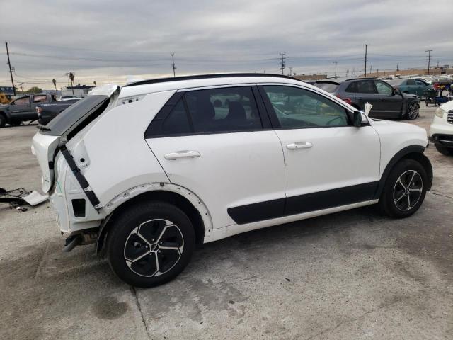 KNDCR3LE3P5051498 - 2023 KIA NIRO EX WHITE photo 3