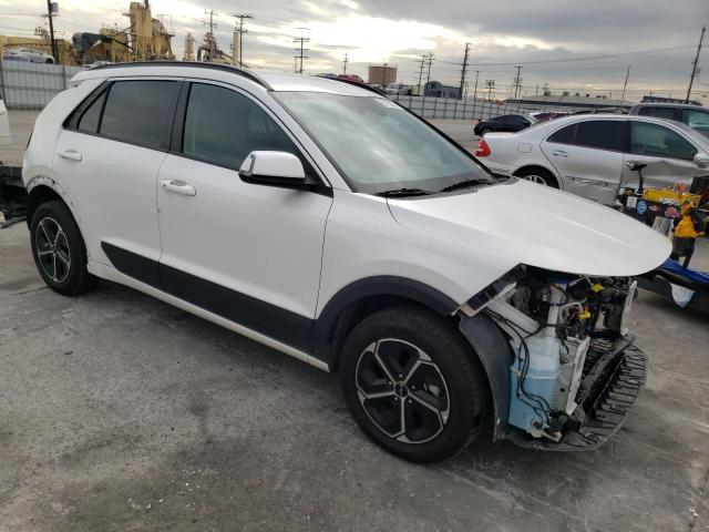 KNDCR3LE3P5051498 - 2023 KIA NIRO EX WHITE photo 4