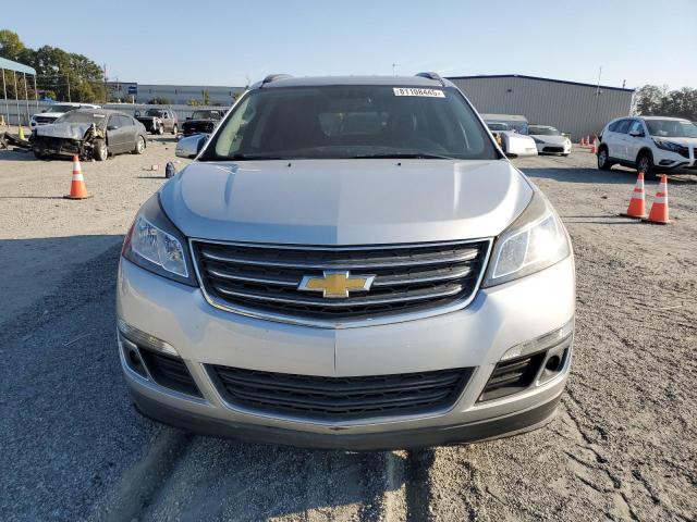 1GNKVHKD8HJ272270 - 2017 CHEVROLET TRAVERSE LT 银色 照片 5