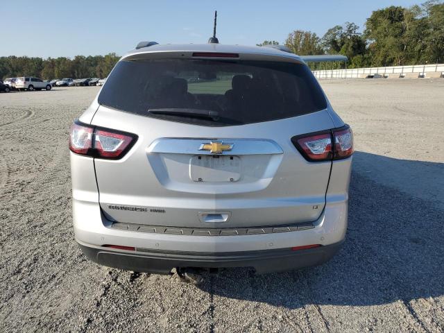 1GNKVHKD8HJ272270 - 2017 CHEVROLET TRAVERSE LT 银色 照片 6