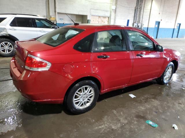 1FAHP3FNXAW129807 - 2010 FORD FOCUS SE RED photo 3