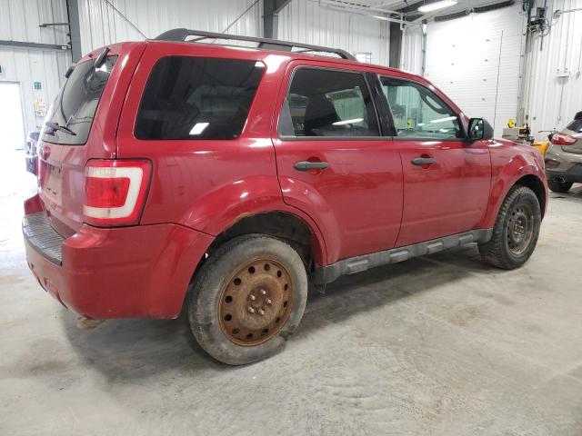 1FMCU0D76BKB93637 - 2011 FORD ESCAPE XLT RED photo 3