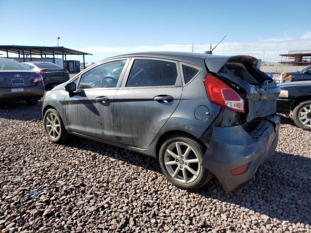 3FADP4EJ0GM139385 - 2016 FORD FIESTA SE GRAY photo 2