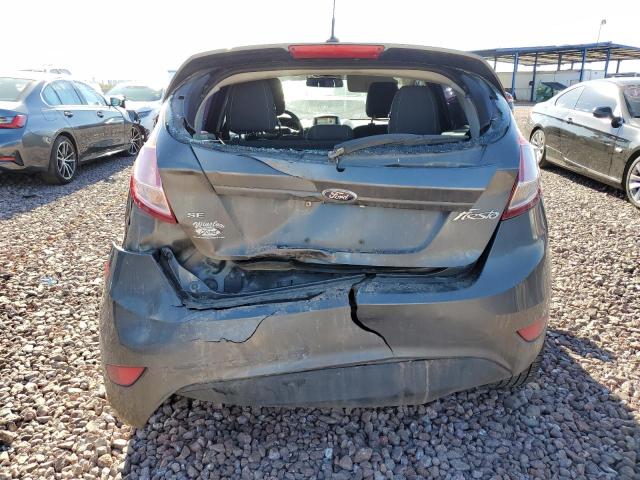 3FADP4EJ0GM139385 - 2016 FORD FIESTA SE GRAY photo 6