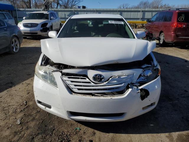 4T4BE46K07R010543 - 2007 TOYOTA CAMRY CE WHITE photo 5