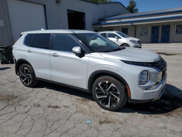 JA4J4UA85PZ055242 - 2023 MITSUBISHI OUTLANDER SE 白色 照片 4