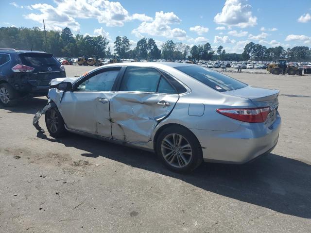 4T1BF1FK1HU347519 - 2017 TOYOTA CAMRY LE GRAY photo 2