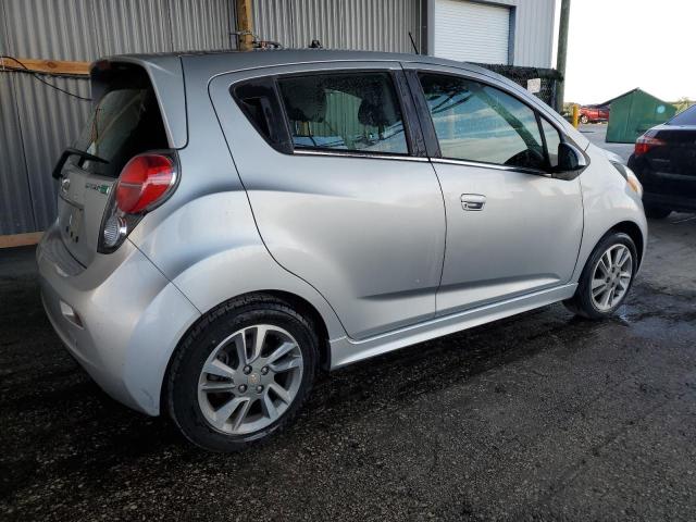 KL8CL6S01GC649618 - 2016 CHEVROLET SPARK EV 2LT SILVER photo 3