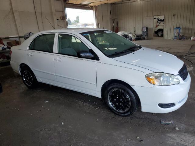 2T1BR32E37C832778 - 2007 TOYOTA COROLLA CE WHITE photo 4